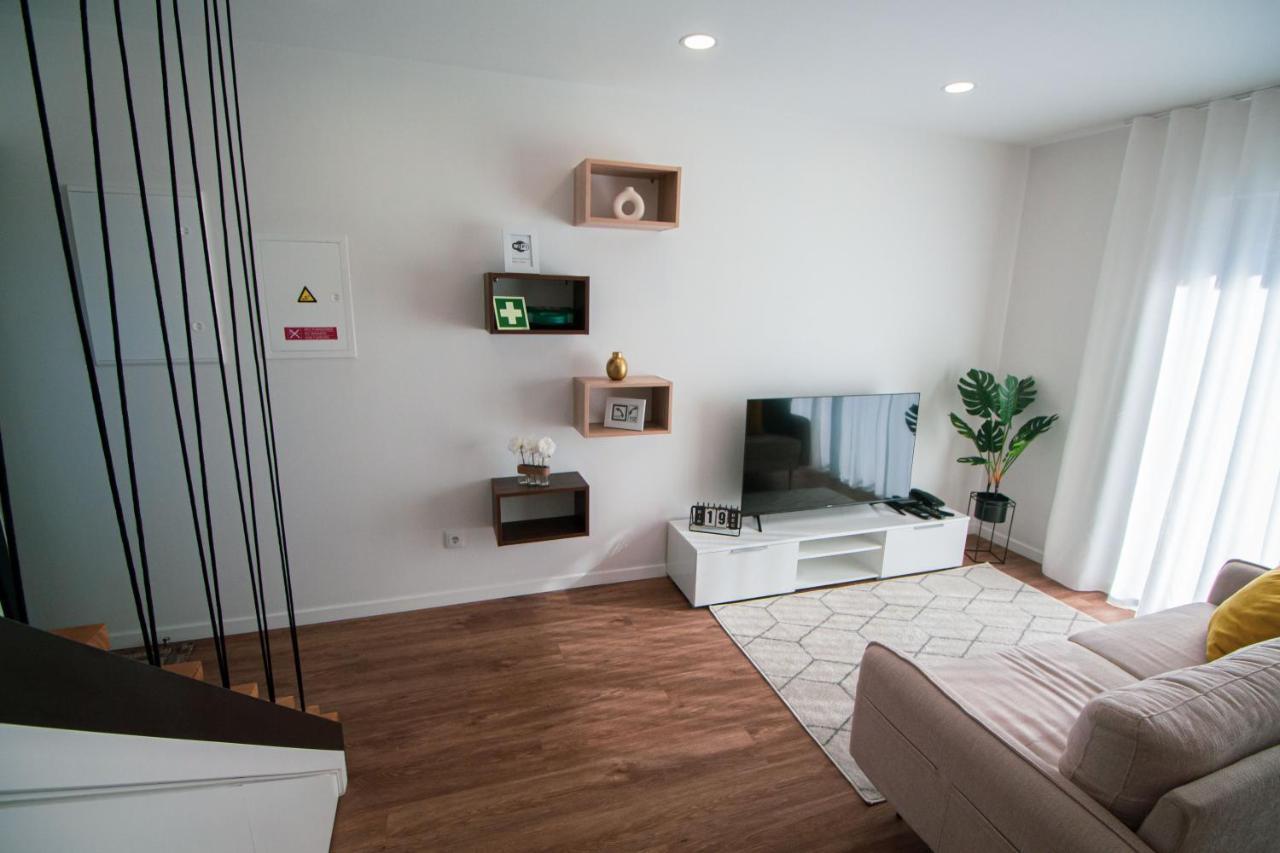 Apartamentos Da Travessa Praia da Vitória Extérieur photo
